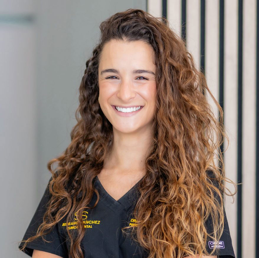 dra carmen sada in Clínica Serrano Sánchez